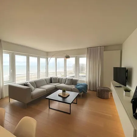 By Epernay Square With Sea View Appartement