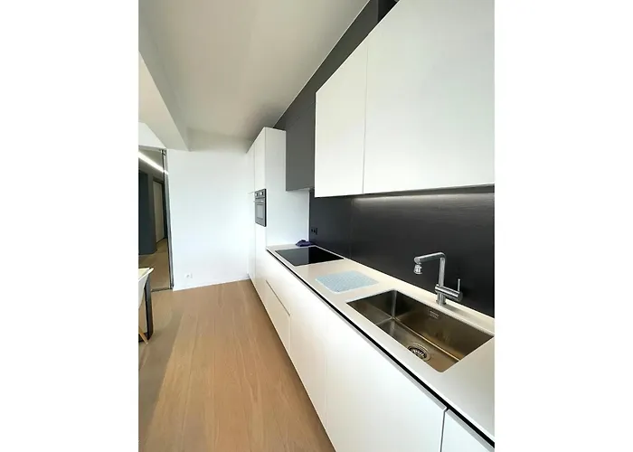 By Epernay Square With Sea View Apartment *